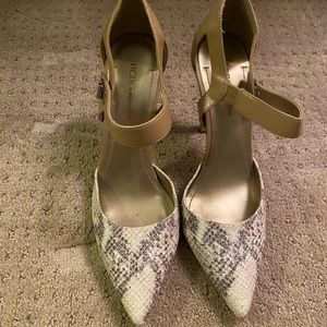 BCBGeneration Beige Snake Skin Heels 8.5